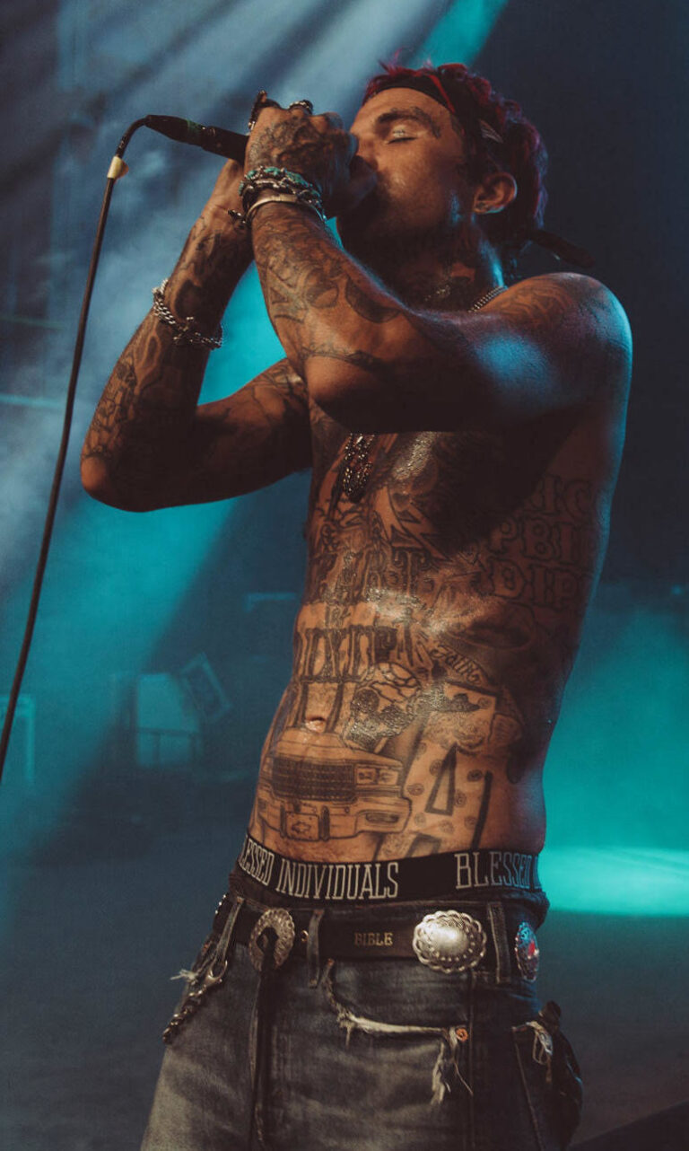 yelawolf performing at slumfest in birmingham in 2019