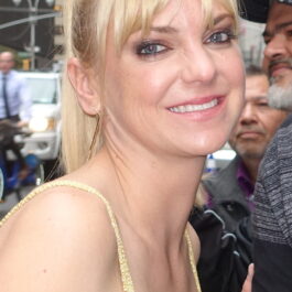 Anna Faris — editorial portrait